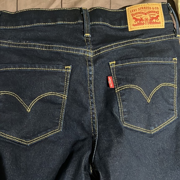 Levi’s Shorts - Picture 4 of 5